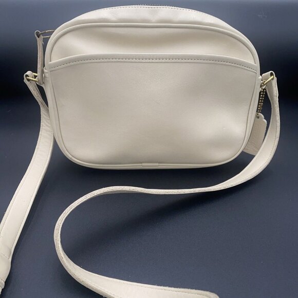 Vintage Coach Zip Bag Bone Leather USA Small Crossbody Bag USA Style 0095 022 - Picture 1 of 10